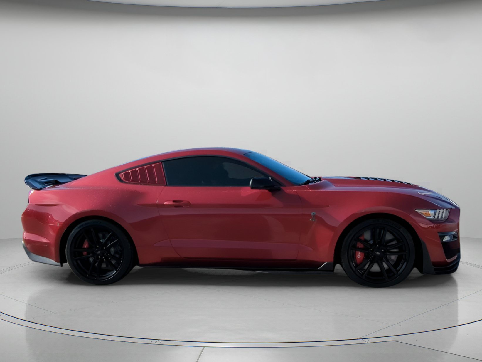 Certified 2020 Ford Mustang Shelby GT500 w/ Technology Package RWD image 32