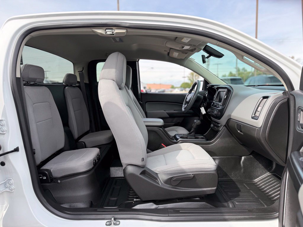 Used 2021 Chevrolet Colorado W/T RWD image 7
