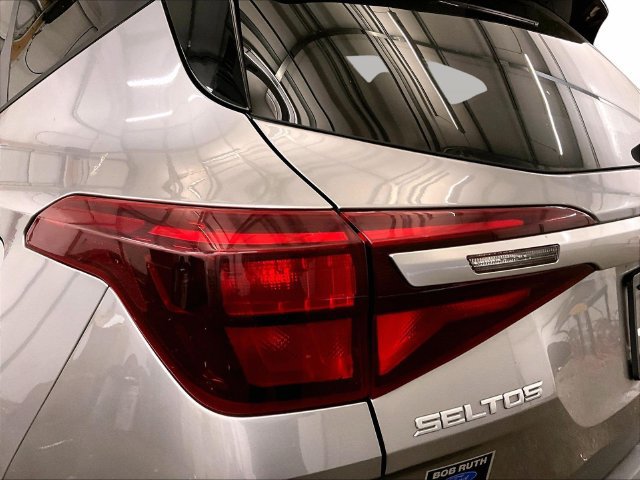 Used 2022 Kia Seltos LX AWD/4WD image 28