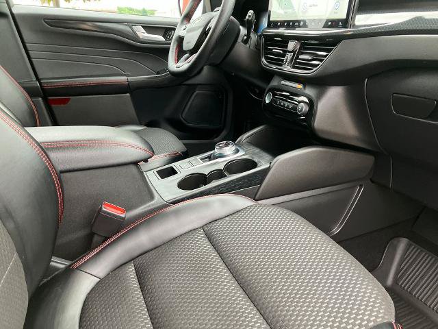Certified 2024 Ford Escape ST-Line w/ Tech Pack #1 AWD/4WD image 24