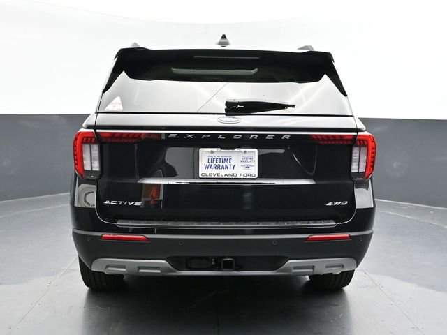 Certified 2025 Ford Explorer Active w/ Active Comfort Package image 6