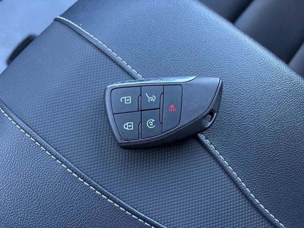 Used 2024 Chevrolet Traverse RS image 12