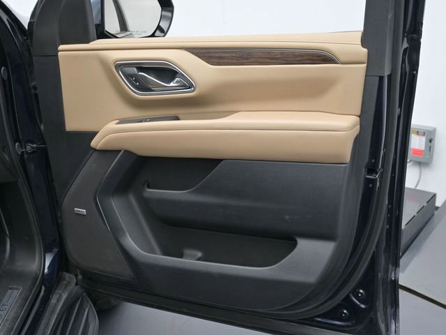 Used 2024 Chevrolet Suburban Premier image 34