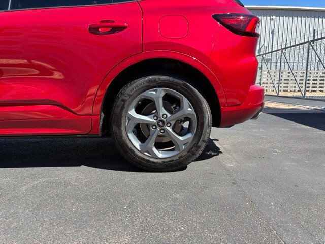 Certified 2023 Ford Escape ST-Line w/ Tech Pack #1 FWD image 17