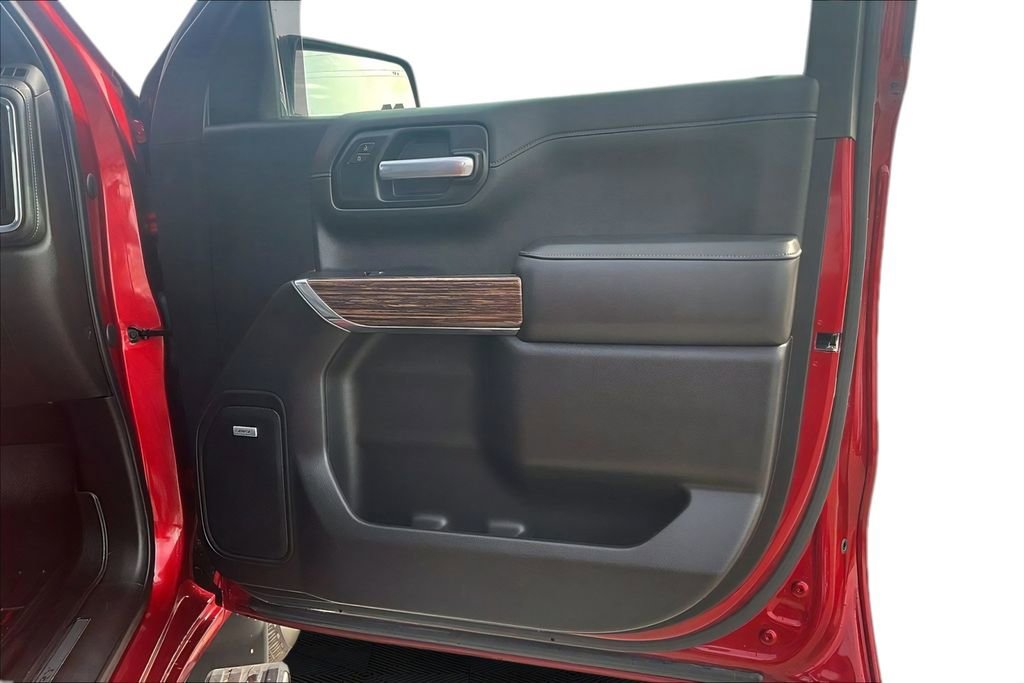 Used 2021 Chevrolet Silverado 1500 High Country w/ Technology Package AWD/4WD image 24