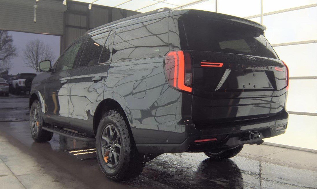 Certified 2025 Ford Expedition Tremor image 5