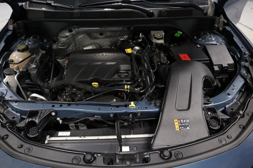 Used 2025 Buick Envista Sport Touring image 12