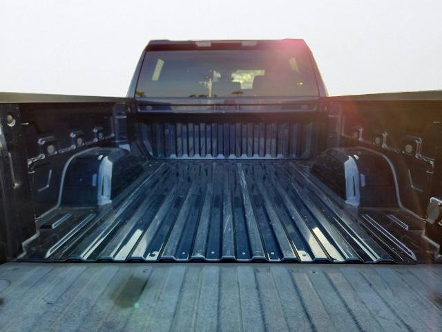 Used 2022 Chevrolet Silverado 1500 LT AWD/4WD image 25