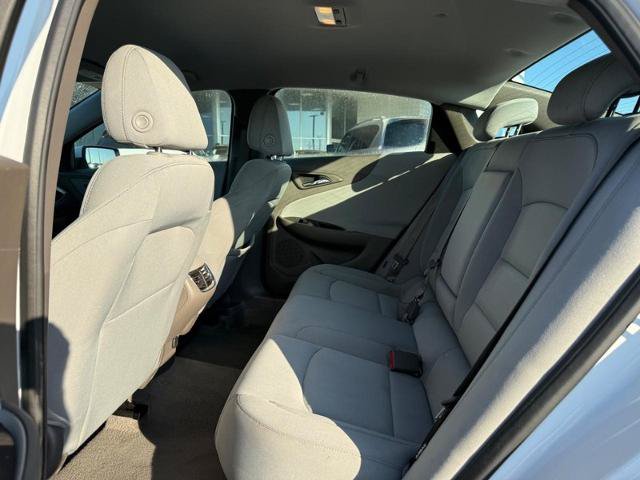 Used 2025 Chevrolet Malibu LT FWD image 10