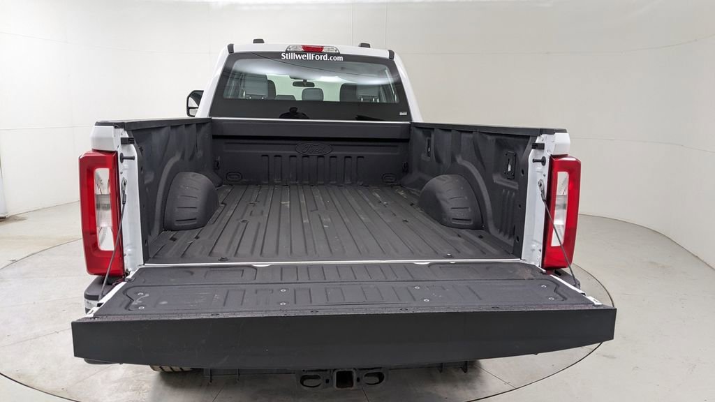 Certified 2023 Ford F250 XL w/ XL Chrome Package image 7