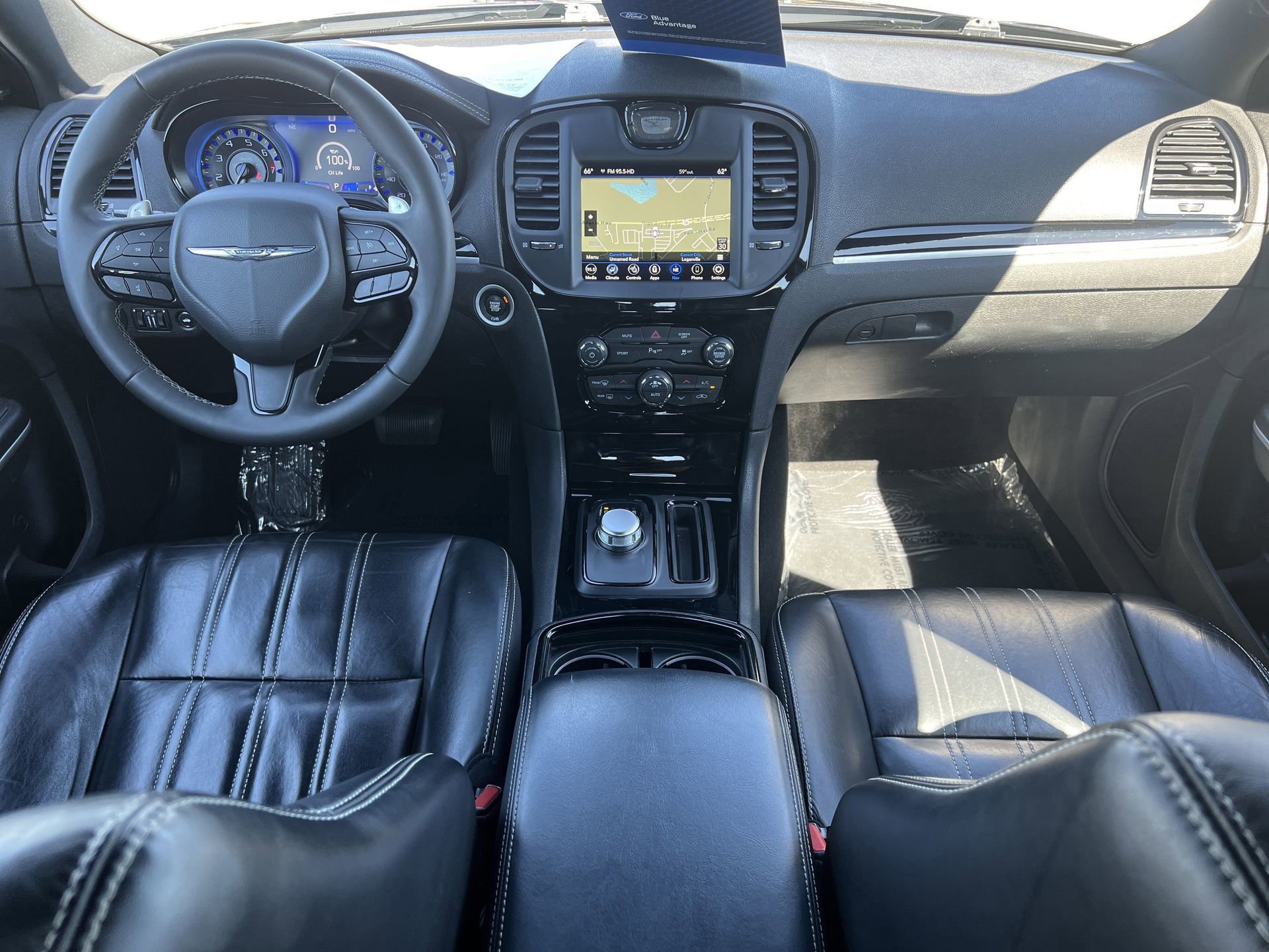 Used 2023 Chrysler 300 S image 9