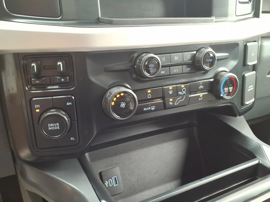 Certified 2024 Ford F350 XLT w/ 360-Degree Camera Package AWD/4WD image 27