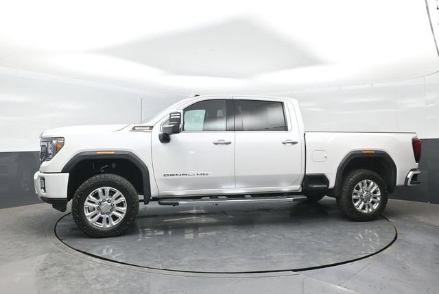Used 2023 GMC Sierra 2500 Denali AWD/4WD image 3
