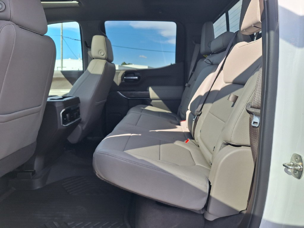 Used 2022 Chevrolet Silverado 1500 LTZ w/ LTZ Premium Package AWD/4WD image 10
