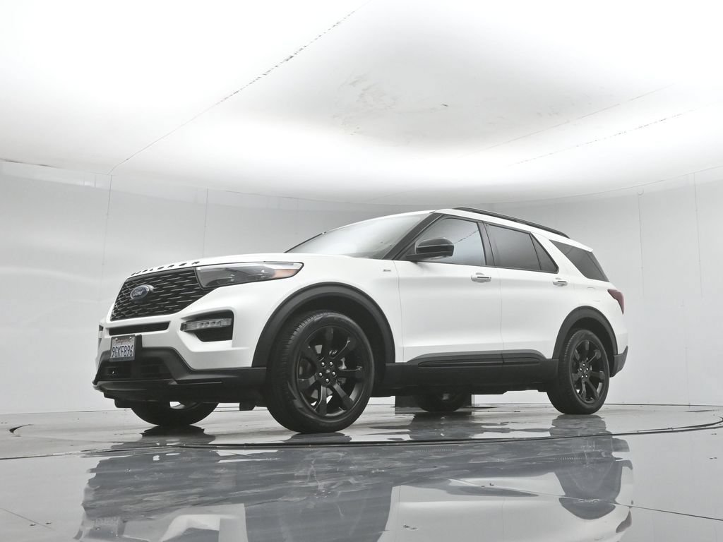 Certified 2023 Ford Explorer ST-Line w/ Class IV Trailer Tow Package RWD image 47