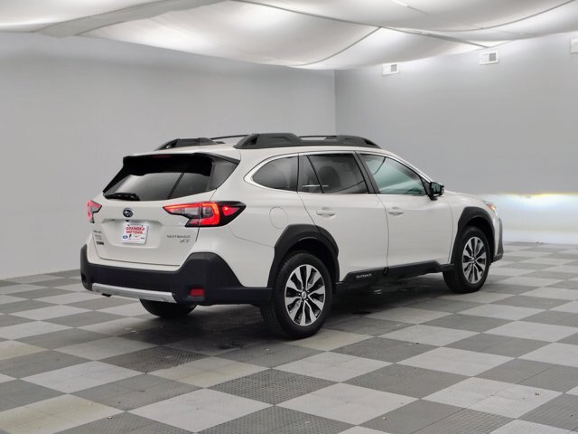 Used 2023 Subaru Outback Limited XT AWD/4WD image 11