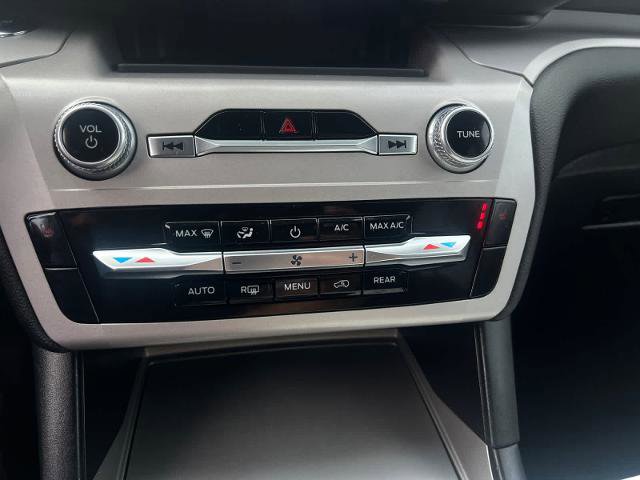 Certified 2023 Ford Explorer XLT RWD image 18