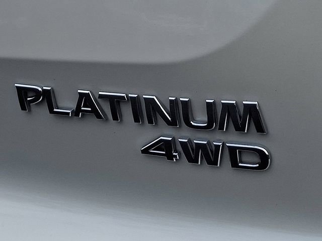Used 2022 Nissan Pathfinder Platinum w/ Cargo Package image 31