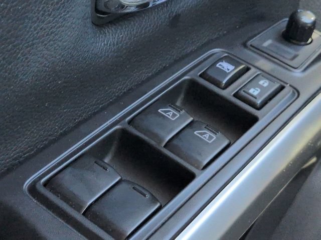 Used 2022 Nissan Titan SV w/ SV Convenience Package AWD/4WD image 25