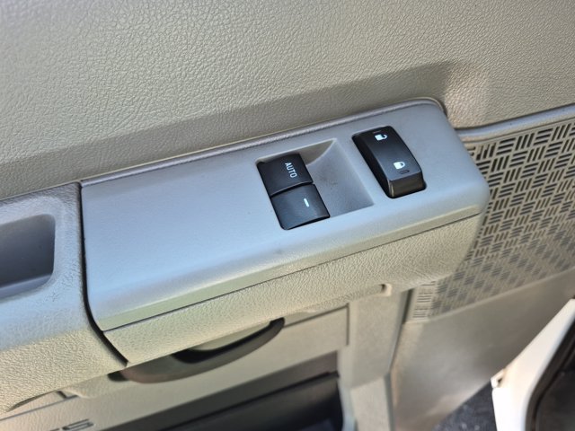 Certified 2022 Ford E-350 and Econoline 350 Super Duty w/ Power Windows & Locks Group RWD image 14