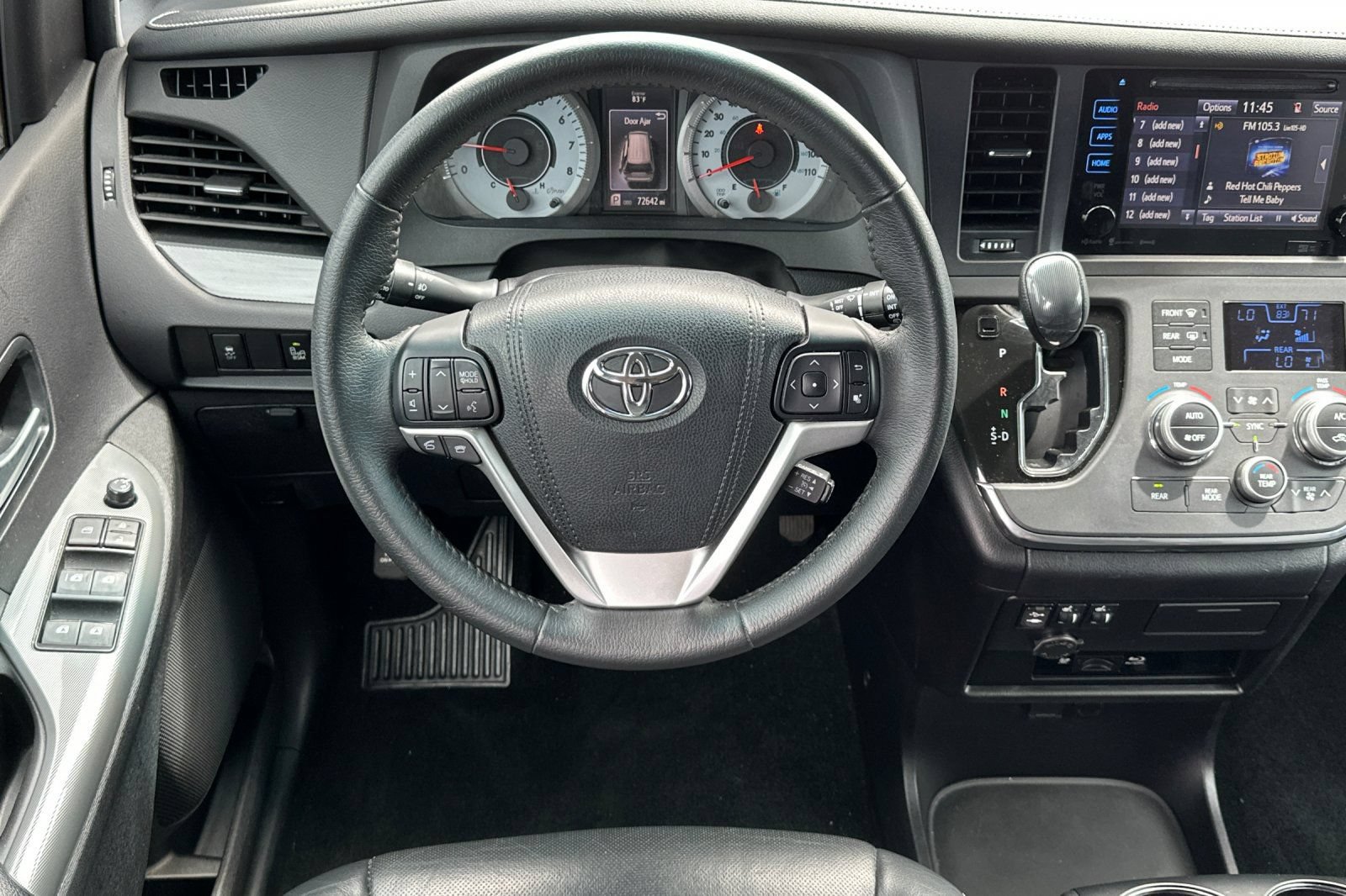 Used 2017 Toyota Sienna SE Premium FWD image 17