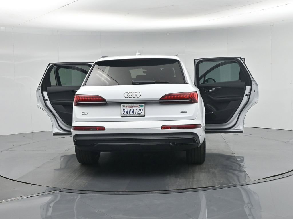 Used 2022 Audi Q7 2.0T Premium Plus w/ Premium Plus Package AWD/4WD image 35