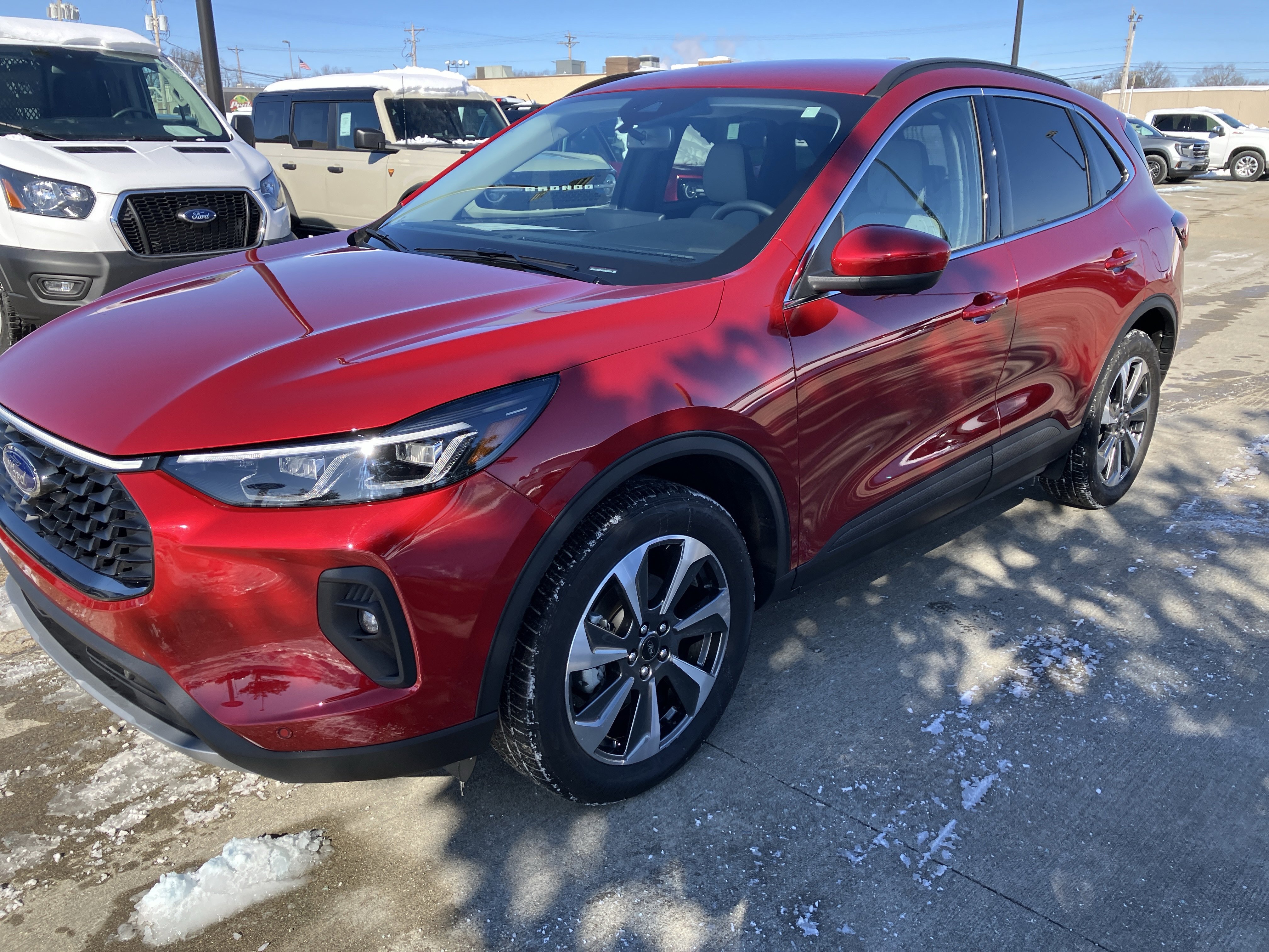 Certified 2024 Ford Escape Platinum image 1