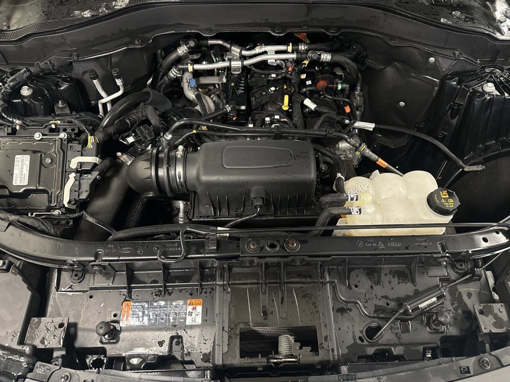 Certified 2023 Ford Explorer XLT w/ Equipment Group 202A image 21