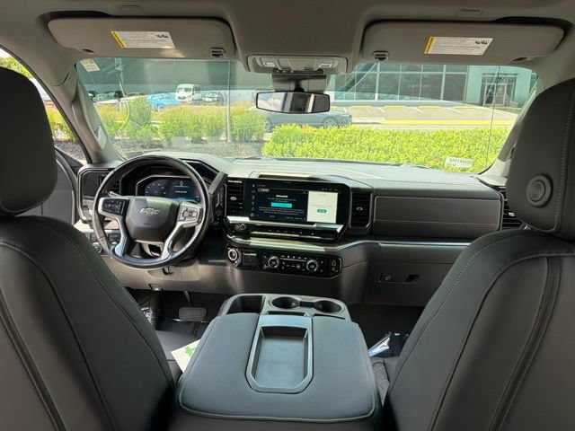 Used 2024 Chevrolet Silverado 1500 RST AWD/4WD image 19
