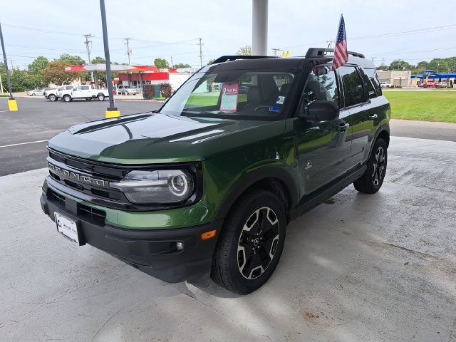Certified 2023 Ford Bronco Sport Outer Banks w/ Tech Package AWD/4WD image 3