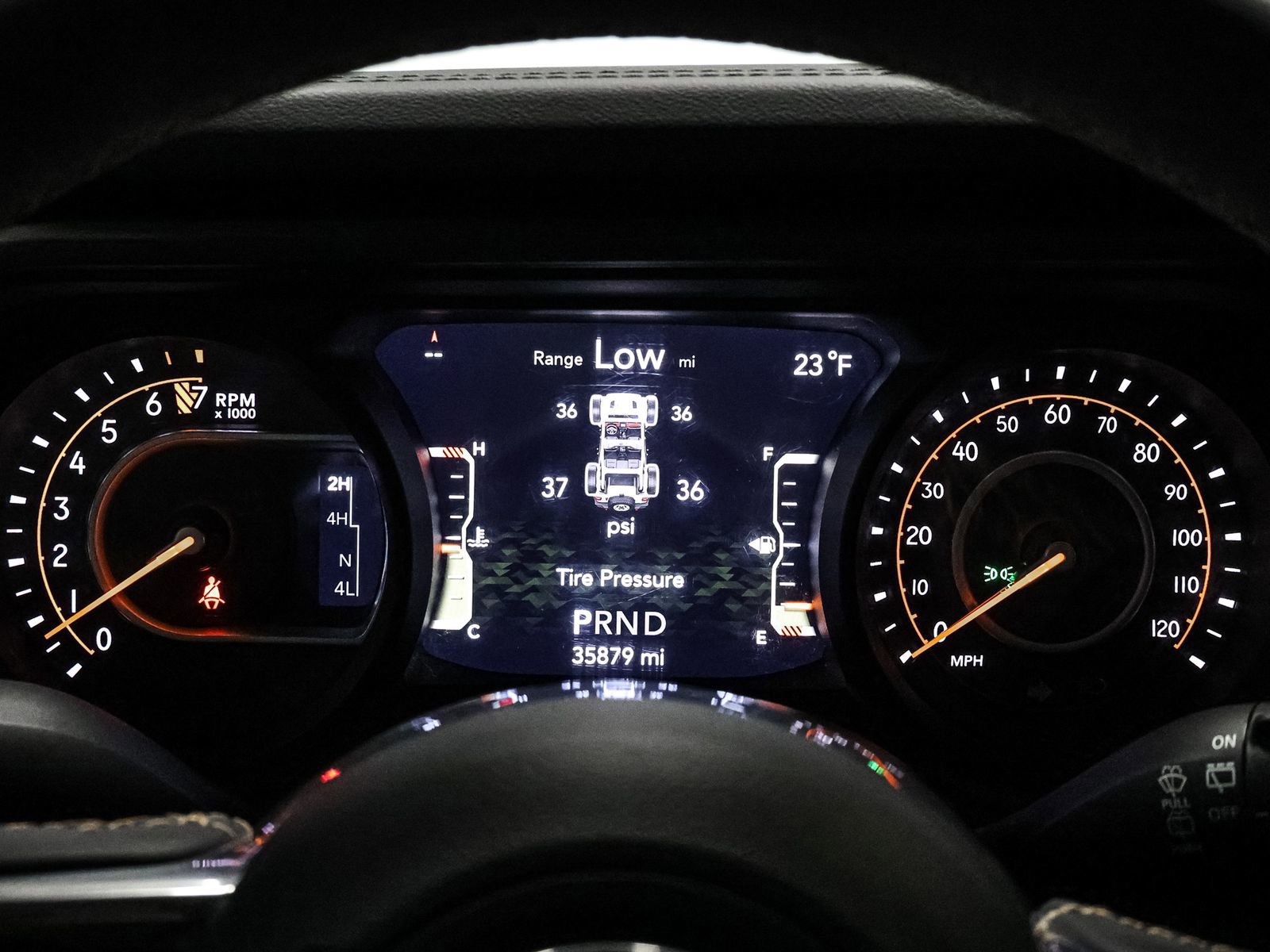 Used 2024 Jeep Wrangler Sahara image 38