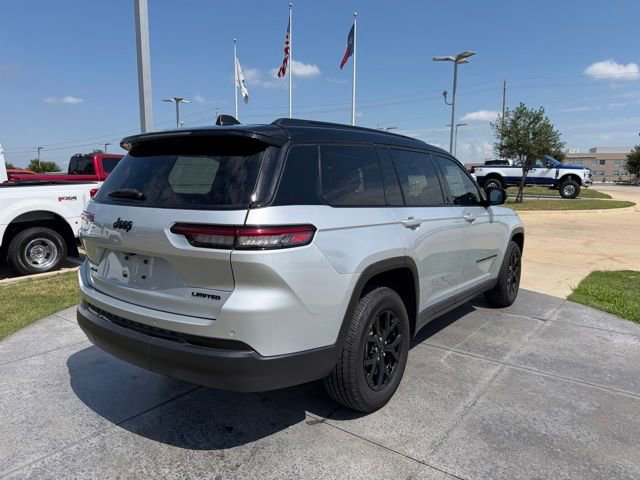 Used 2023 Jeep Grand Cherokee L Limited AWD/4WD image 6