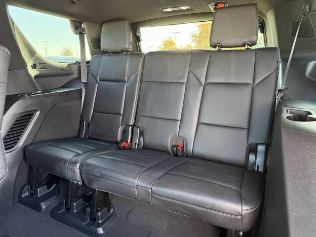 Used 2021 Cadillac Escalade Luxury image 24