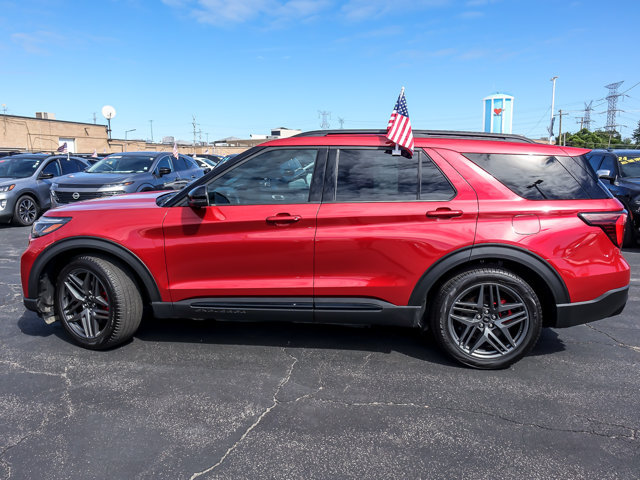 Certified 2026 Ford Explorer ST AWD/4WD image 5
