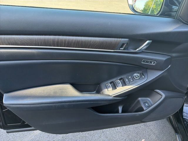 Used 2018 Honda Accord EX-L image 19