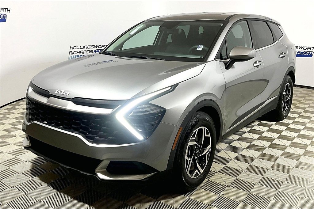 Used 2024 Kia Sportage LX