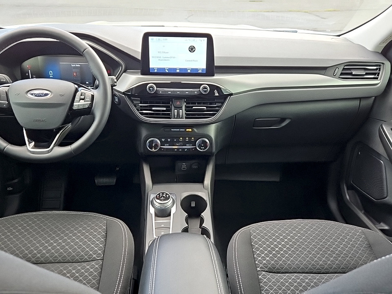 Certified 2024 Ford Escape Active AWD/4WD image 9