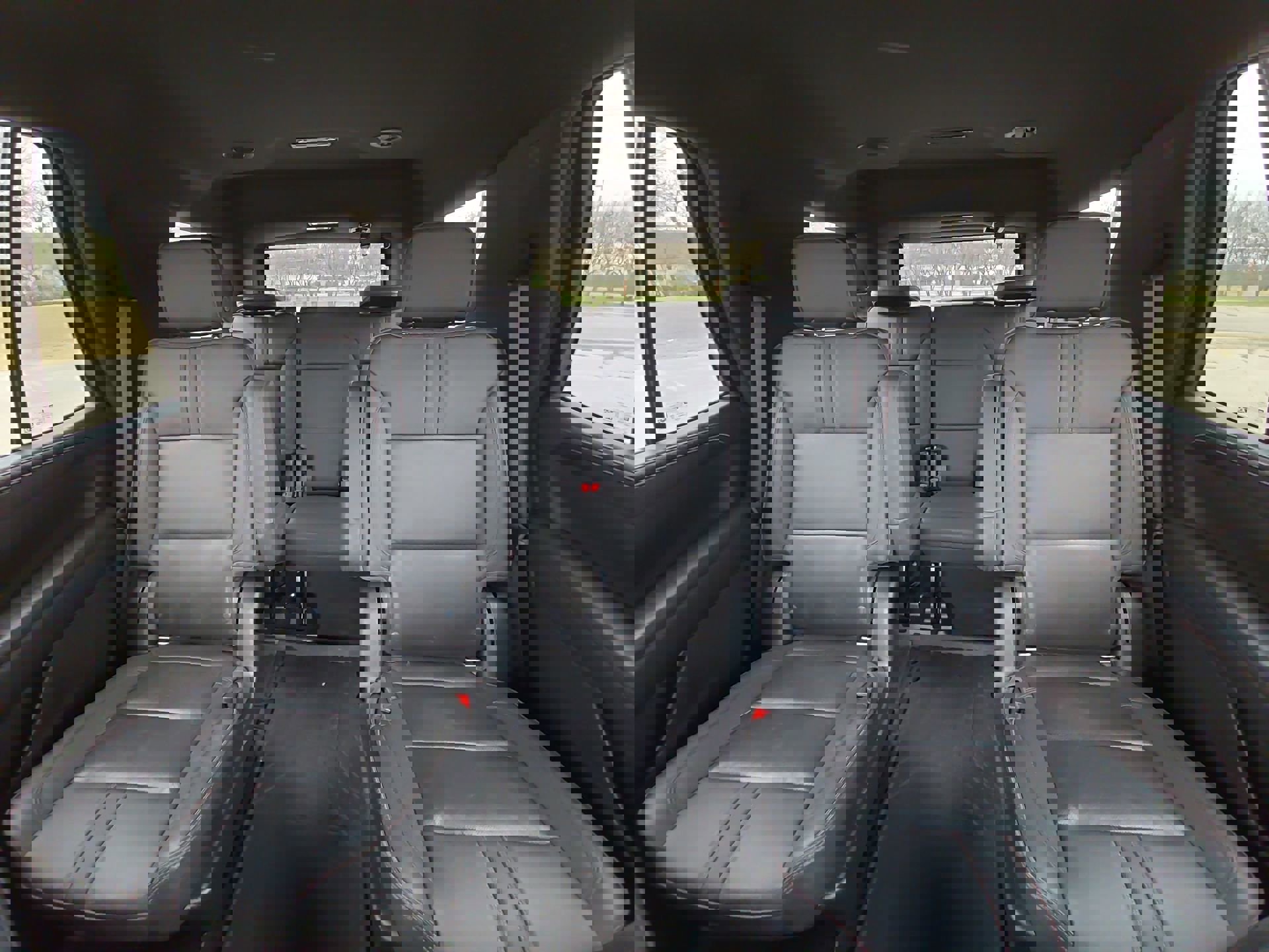 Used 2022 Chevrolet Tahoe RST w/ Luxury Package image 21