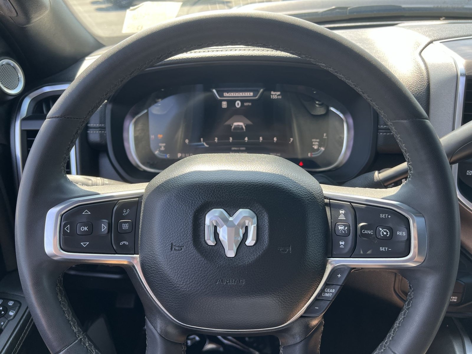 Used 2025 RAM 2500 Laramie AWD/4WD image 16