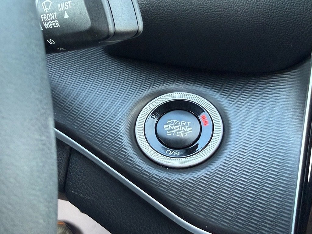 Used 2025 Jeep Grand Cherokee Altitude image 20