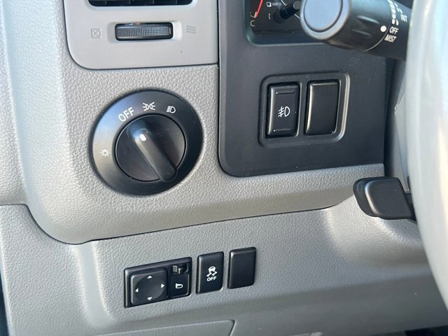 Used 2020 Nissan NV 3500 SL image 17