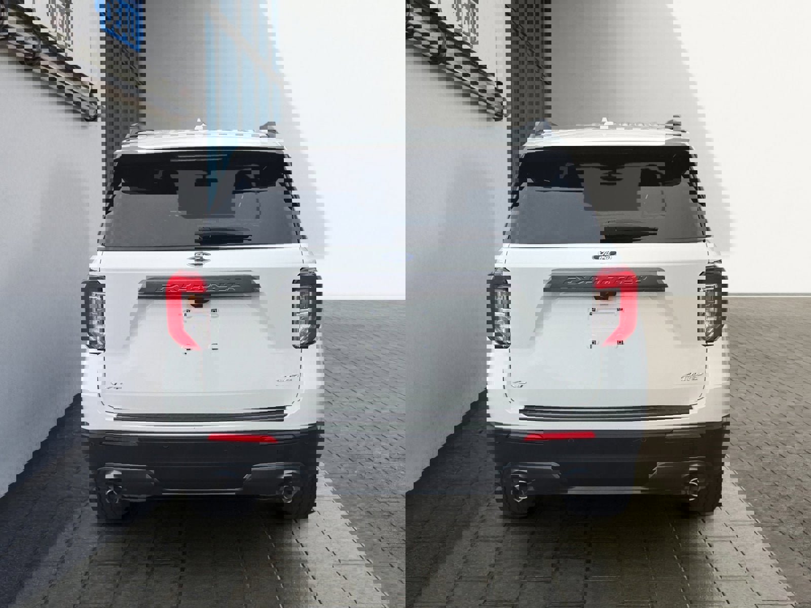 Certified 2024 Ford Explorer XLT w/ Equipment Group 202A image 4