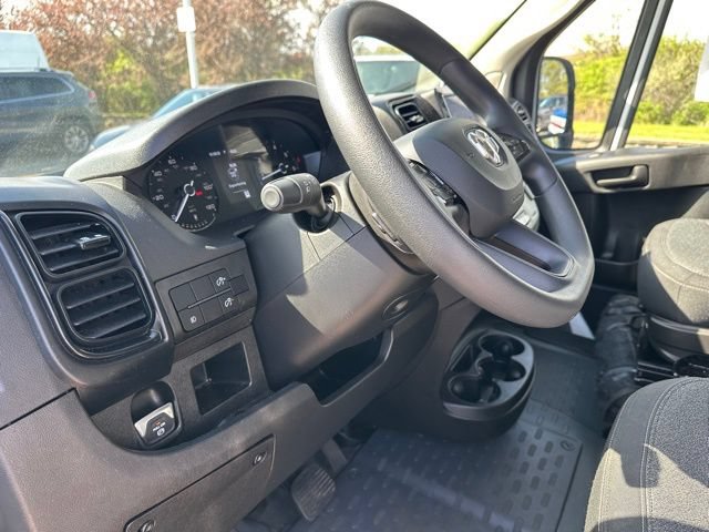 Used 2025 RAM ProMaster 2500 w/ Convenience Group FWD image 17