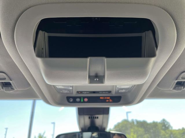 Used 2023 Chevrolet Equinox LT FWD image 34