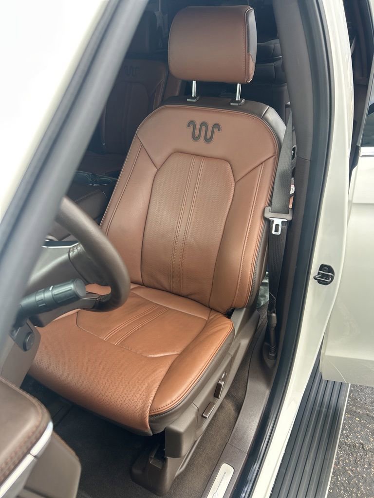 Certified 2022 Ford Expedition King Ranch AWD/4WD image 5