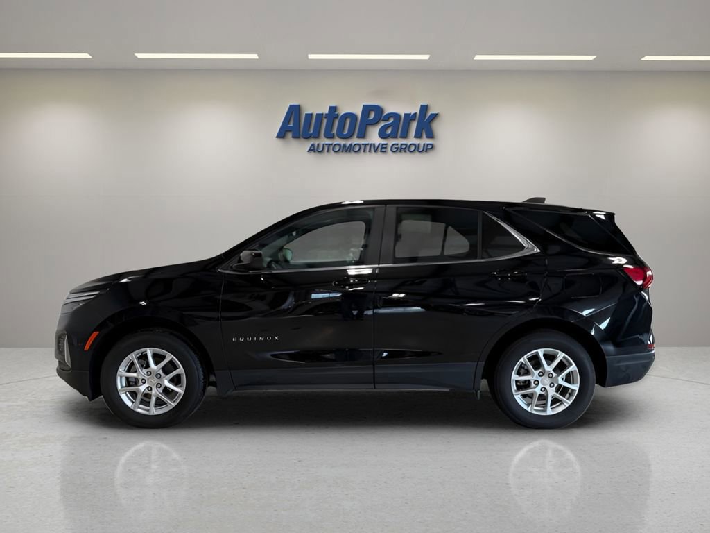 Used 2024 Chevrolet Equinox LT image 2