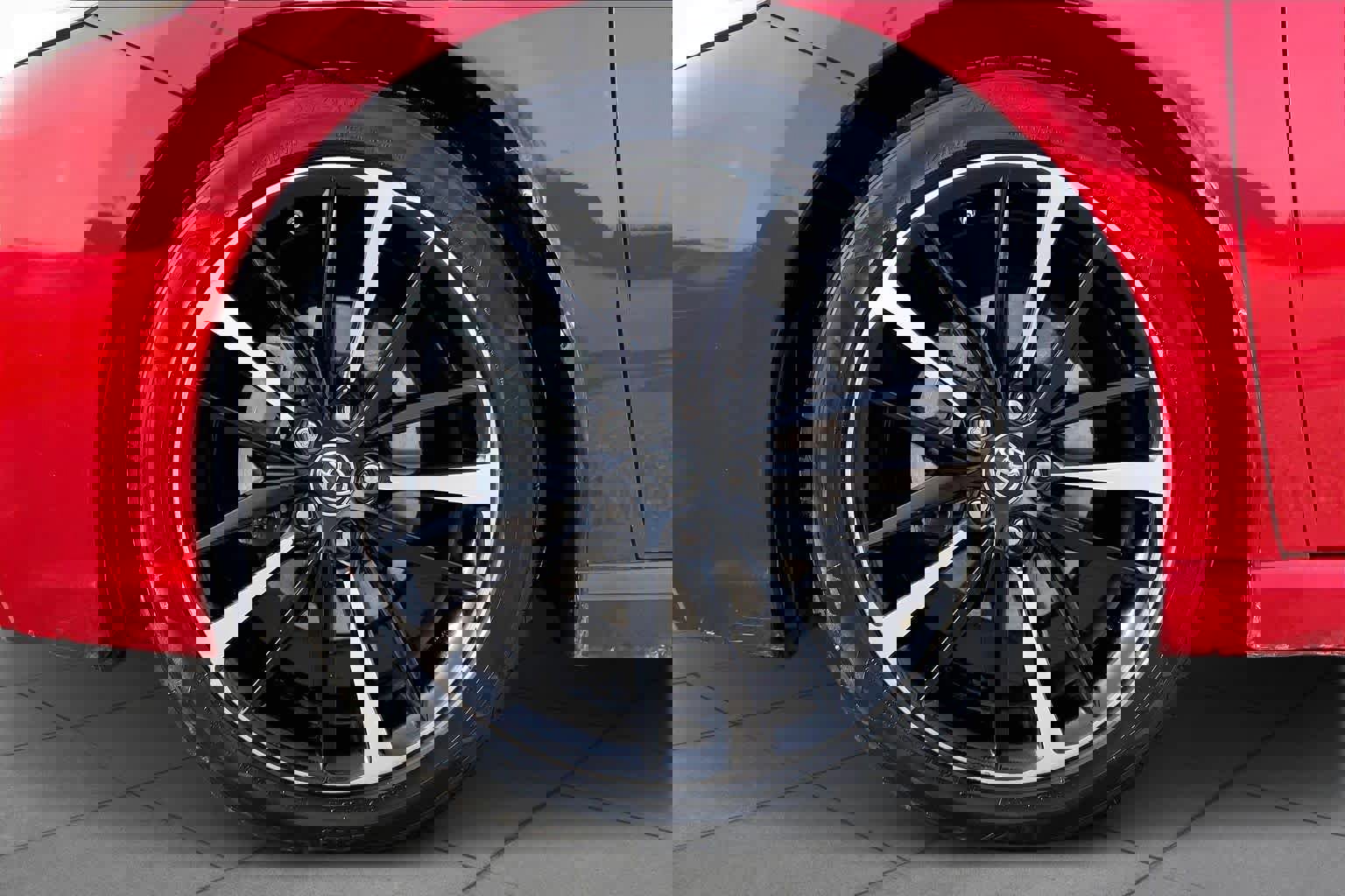 Used 2019 Toyota Camry XSE image 13