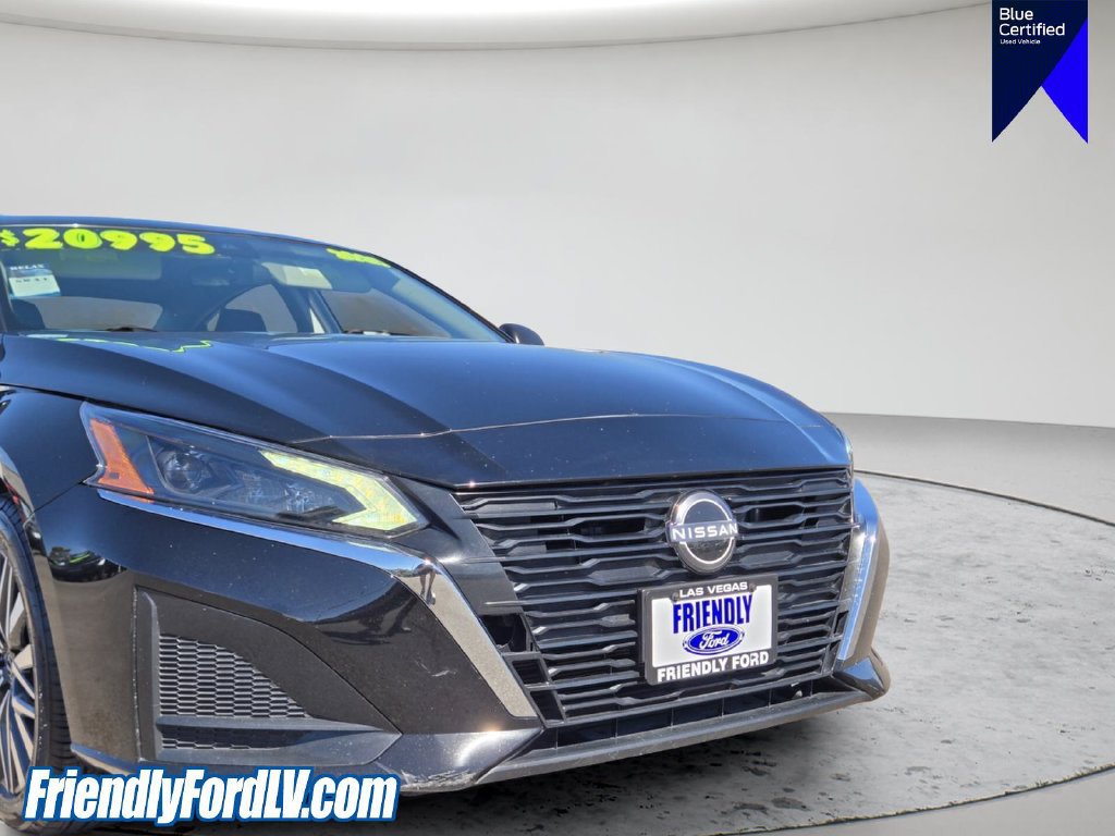 Used 2025 Nissan Altima 2.5 SV FWD image 10