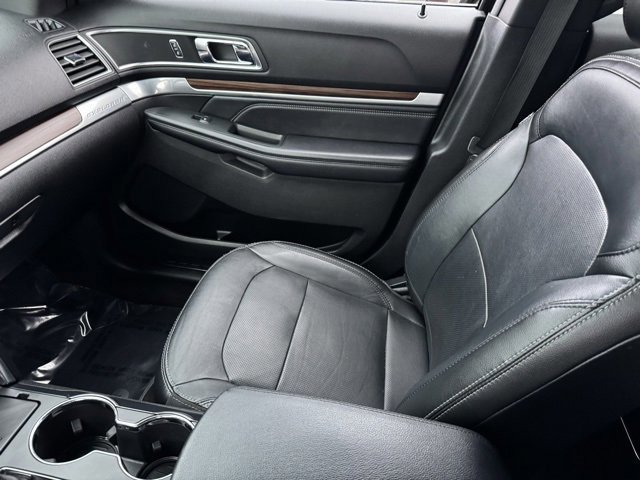 Certified 2018 Ford Explorer Limited image 23