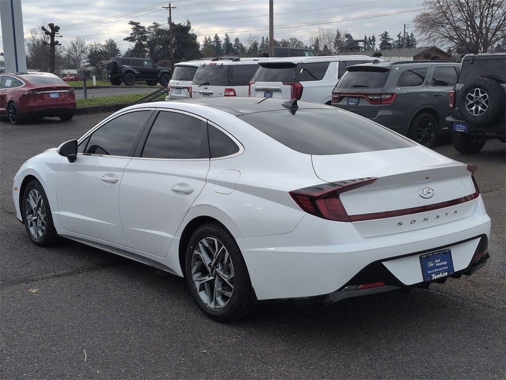 Used 2022 Hyundai Sonata SEL w/ Convenience Package image 3